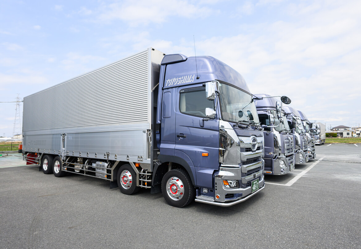 お客様の大切な製造部品を“はこぶ”<br />
複数の生産拠点をつなぐサービス